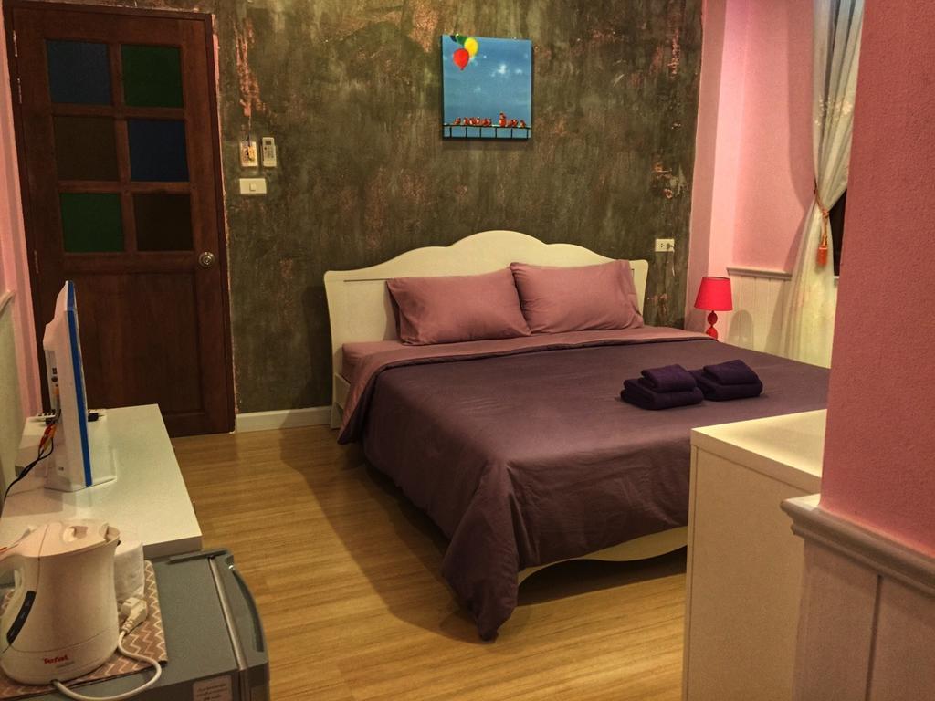ホテル リメンバー ルーイ ラブ チェンカーン 部屋 写真
